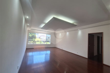 Apartamento à venda com 3 quartos, sendo 1 suíte, em Tijuca, Rio de Janeiro, RJ