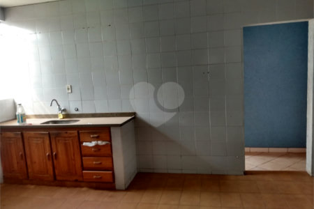 Casa à venda com 6 quartos, sendo 1 suíte, no Centro, Itapetininga, SP