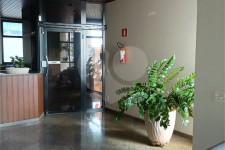 Apartamento à venda com 3 quartos, sendo 1 suíte,  em Vila Redentora, São José do Rio Preto, SP