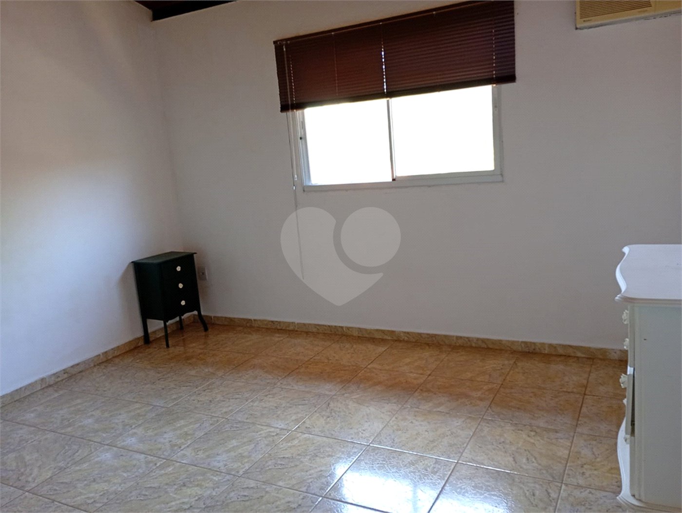 Casa Térrea à venda com 3 quartos em Guaxinduva, Atibaia, SP