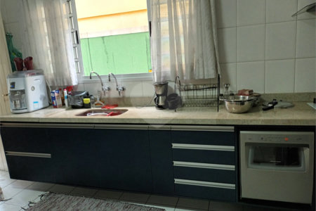 Casa à venda com 3 quartos, sendo 1 suíte, em Parque Peruche, São Paulo, SP