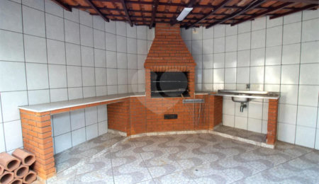 Sobrado à venda com 3 quartos, sendo 1 suíte,  em Jardim Ester, São Paulo, SP