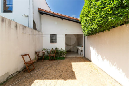 Casa à venda com 4 quartos, sendo 1 suíte, em Jardim Novo Mundo, São Paulo, SP