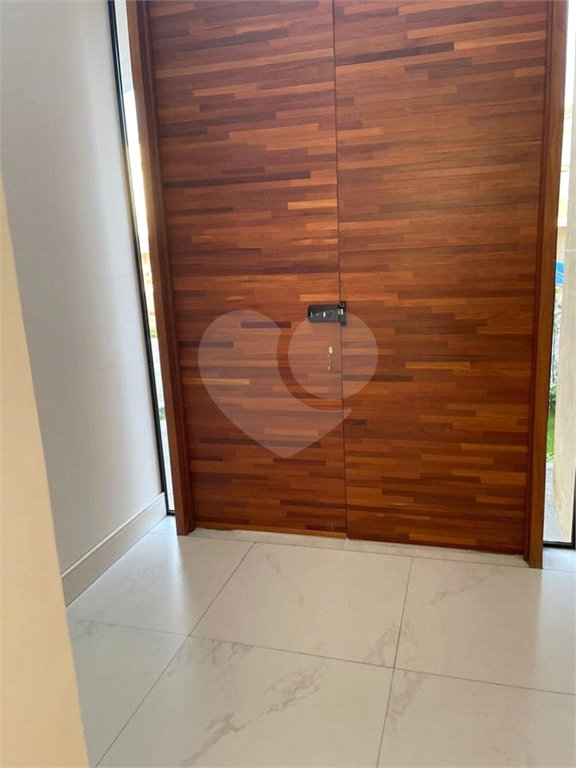 Casa à venda com 4 quartos, sendo 2 suítes,  no condomínio Residencial Castanheira, Sorocaba - SP