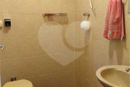 Sobrado à venda com 3 quartos, sendo 1 suíte, em Parada Inglesa, São Paulo, SP