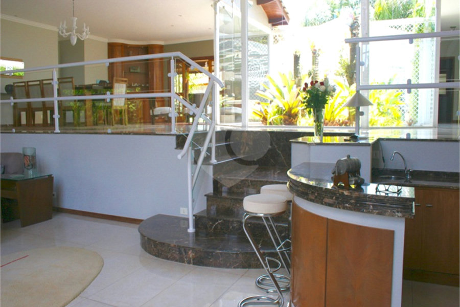 Casa à venda com 5 suítes no condomínio Suíça da Cantareira, Mairiporã - SP