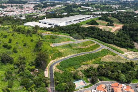 Terreno à venda no condomínio Jardim Steck, Louveira - SP