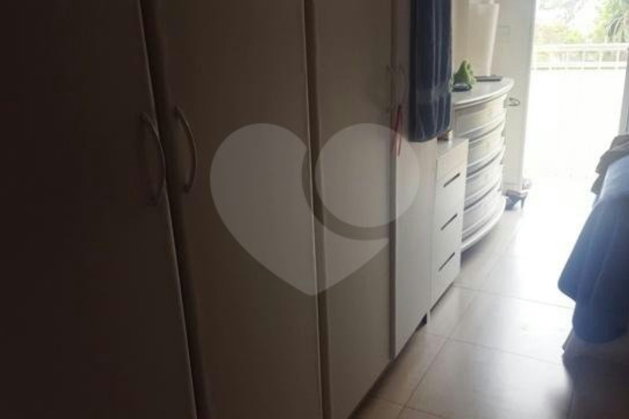 Sobrado à venda com 5 quartos, sendo 1 suíte, em Jardim Virginia Bianca, São Paulo, SP