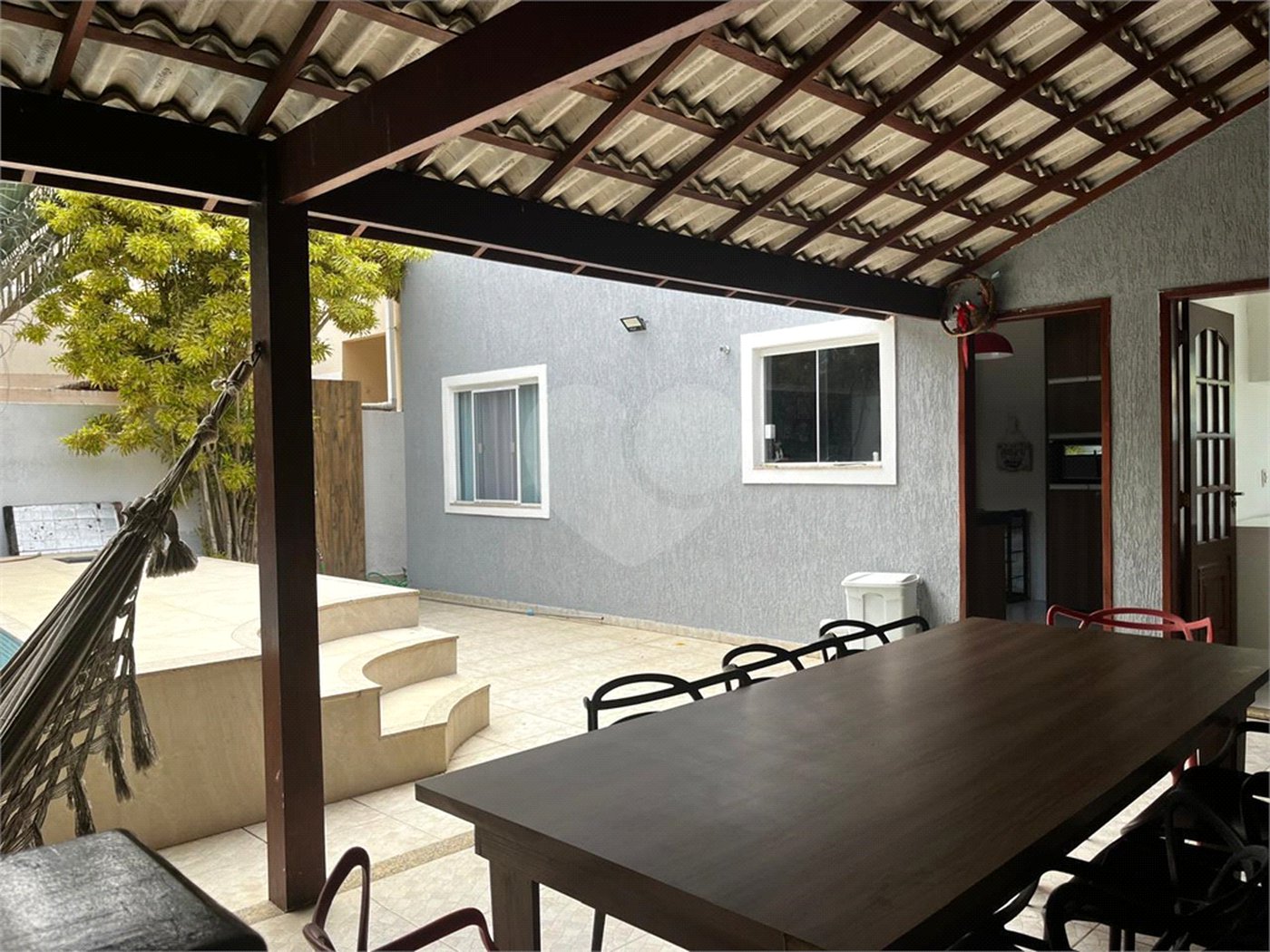 Casa à venda com 4 quartos, sendo 2 suítes, em Peró, Cabo Frio, RJ