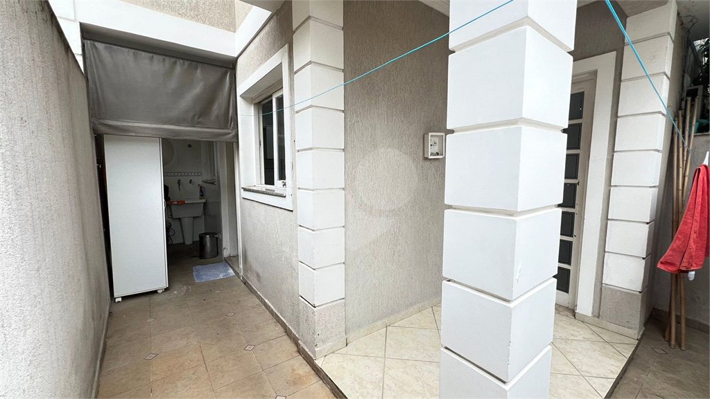 Casa à venda com 3 quartos, sendo 1 suíte, no condomínio Villagio Tramway, São Paulo - SP