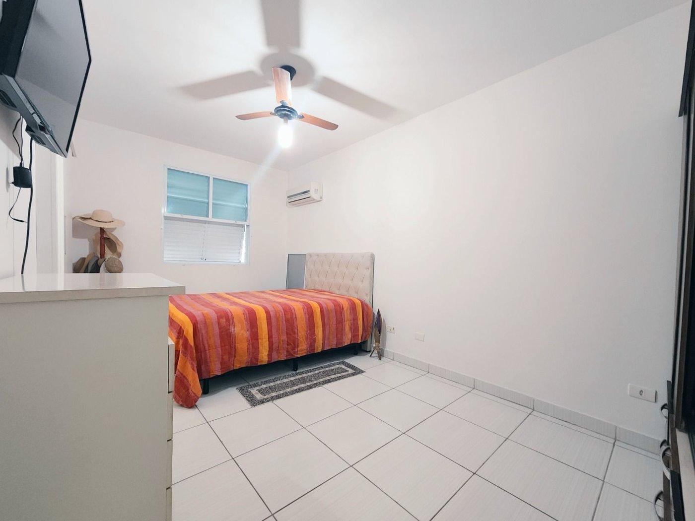 Apartamento com 2 dormitórios à venda, 86 m² por R$ 639.000,00 - Gonzaga - Santos/SP