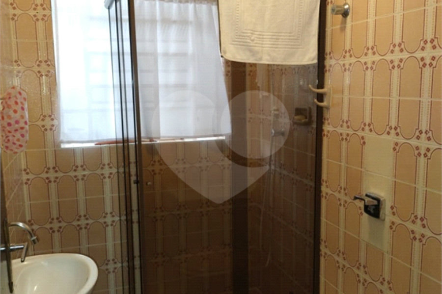 Sobrado à venda com 4 quartos, sendo 1 suíte,  em Parada Inglesa, São Paulo, SP