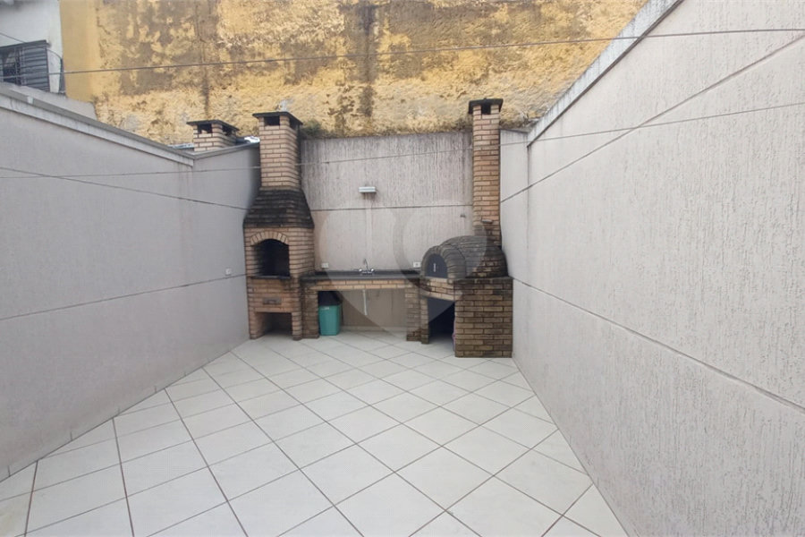 Sobrado à venda com 3 suítes em Vila Nivi, São Paulo, SP