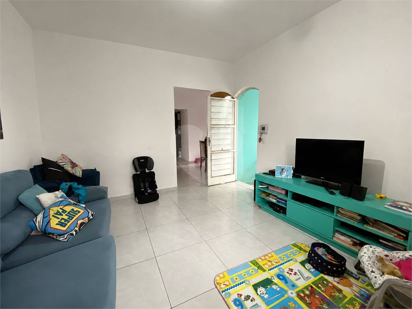 Casa à venda com 3 quartos, sendo 1 suíte, em Vila Barcelona, Sorocaba, SP