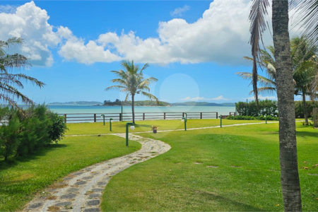 Casa em condomínio à venda ou para alugar com 3 quartos, sendo 2 suítes,  em Praia Rasa, Armação dos Búzios, RJ