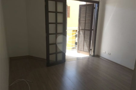Casa à venda com 3 quartos, sendo 1 suíte, em Vila Pirajussara, São Paulo, SP