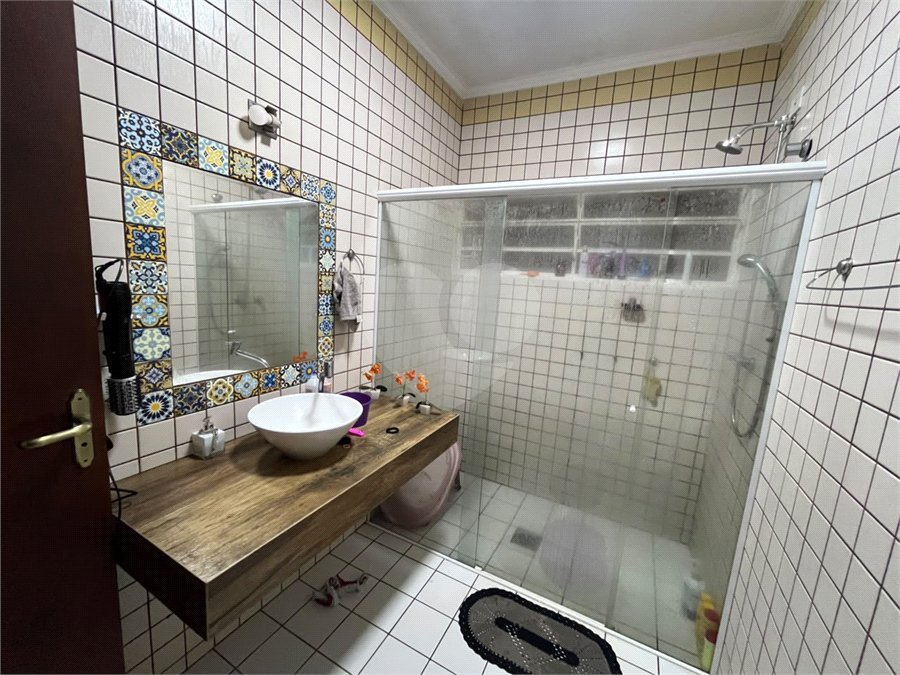 Casa à venda com 3 quartos, sendo 1 suíte, em Parque Santa Marta, São Carlos, SP