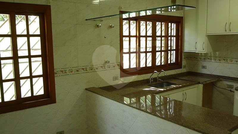 Sobrado à venda com 3 suítes em Vila Mazzei, São Paulo, SP
