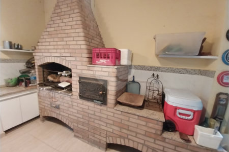 Chácara à venda ou para alugar com 3 quartos, sendo 1 suíte, em Chácaras Polozzi, Louveira, SP