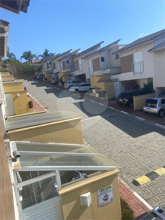 Casa à venda com 3 quartos, sendo 1 suíte,  no condomínio Vida, Mogi das Cruzes - SP