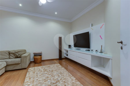 Casa à venda com 4 suítes no condomínio Vila Verde, São Paulo - SP