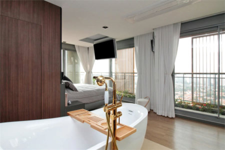 Apartamento à venda ou para alugar com 3 quartos, sendo 1 suíte, em Jardim das Acácias, São Paulo, SP