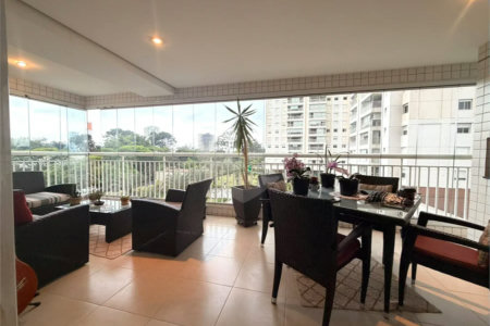 Apartamento à venda com 3 suítes em Jardim Marajoara, São Paulo, SP