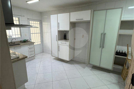 Casa à venda com 4 quartos, sendo 1 suíte, em Jardim das Samambaias, Jundiaí, SP