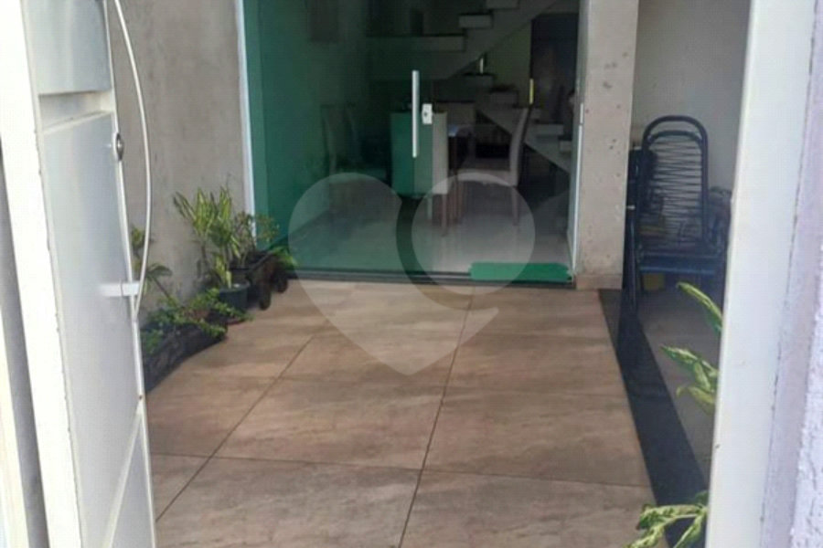 Casa à venda com 3 quartos, sendo 1 suíte,  em Jardim Silvestre IV, Amparo, SP