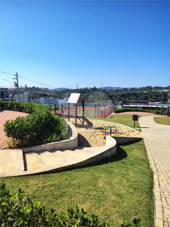 Terreno à venda com 3 quartos, sendo 1 suíte, no condomínio Paradise Gardens I, Mogi das Cruzes - SP
