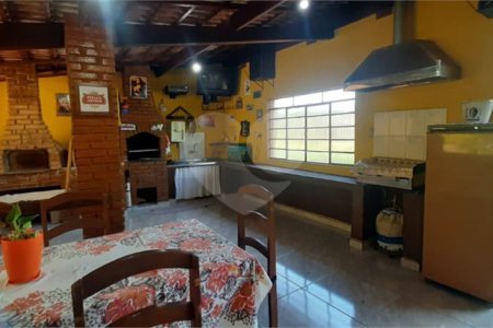 Chácara à venda com 5 quartos, sendo 2 suítes, em Terra Preta (terra Preta), Mairiporã, SP