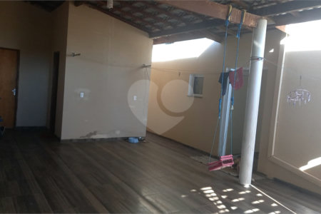Casa à venda com 3 quartos, sendo 1 suíte, em Portal dos Pinheiros Ii, Itapetininga, SP
