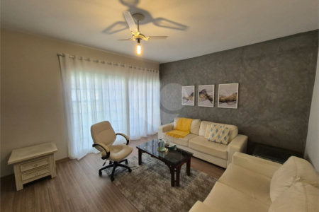 Casa à venda com 3 quartos, sendo 1 suíte, em Vila Salles, Atibaia, SP