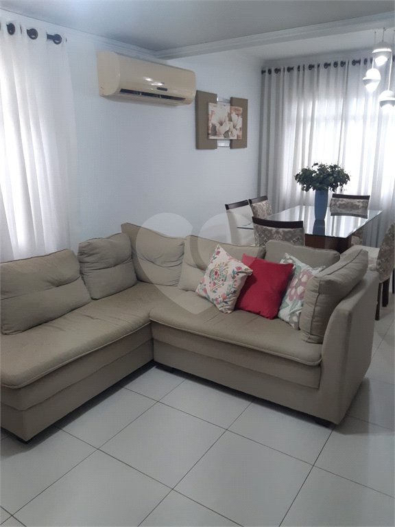 Casa à venda com 2 quartos, sendo 1 suíte, no condomínio Vilagio Milioni, Salto - SP