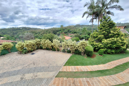 Casa à venda com 7 quartos, sendo 3 suítes, no condomínio Chacaras do Lago, Vinhedo - SP