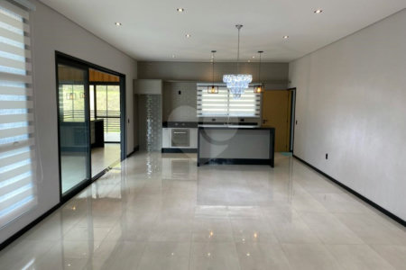 Casa à venda com 4 quartos, sendo 3 suítes,  no condomínio Jardim das Palmeiras, Bragança Paulista - SP