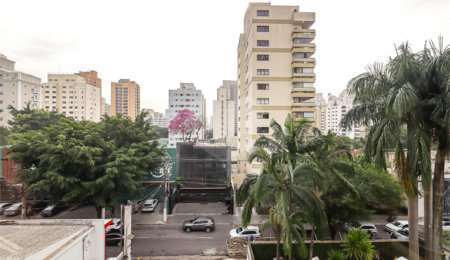 Apartamento à venda com 4 quartos, sendo 2 suítes,  em Moema, São Paulo, SP
