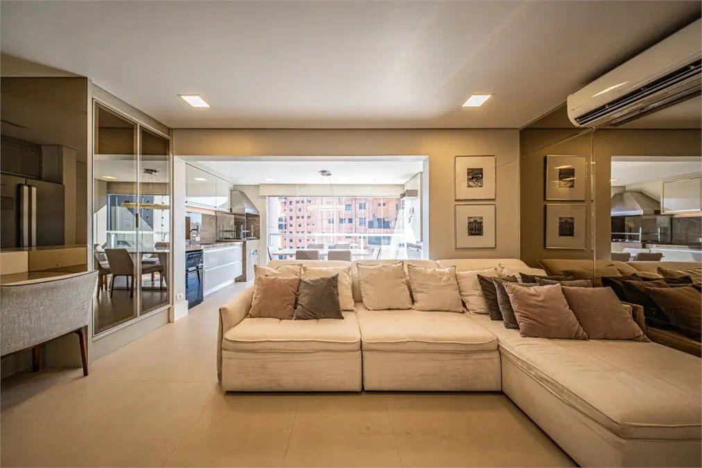 Apartamento à venda com 3 suítes em Jardim Fonte do Morumbi, São Paulo, SP