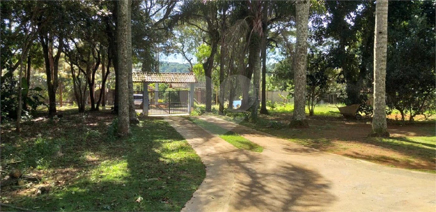 Sítio à venda com 4 quartos, sendo 2 suítes,  em Chácara Real (caucaia do Alto), Cotia, SP