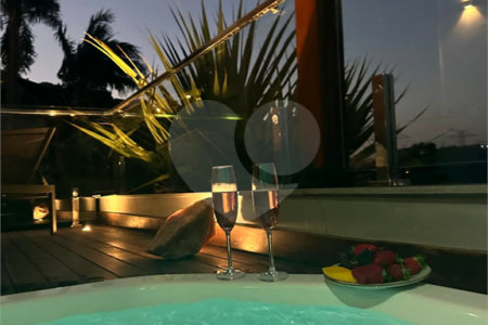 Casa à venda com 3 suítes no condomínio Hills, Arujá - SP