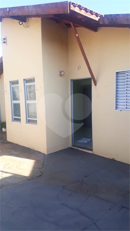 Casa à venda com 2 quartos em Núcleo Residencial Castelo Branco, São Carlos, SP