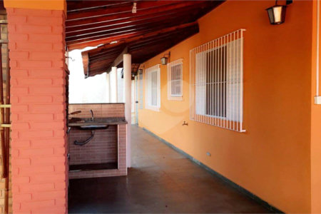 Casa Térrea à venda com 3 quartos, sendo 2 suítes,  em Vila Avaí, Indaiatuba, SP