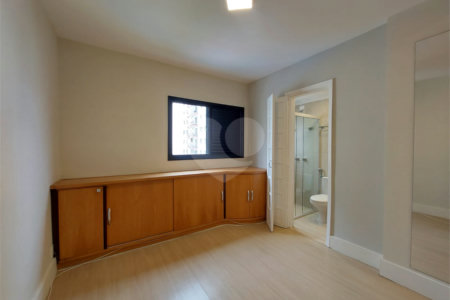 Apartamento para alugar com 4 quartos, sendo 1 suíte, em Vila Leopoldina, São Paulo, SP