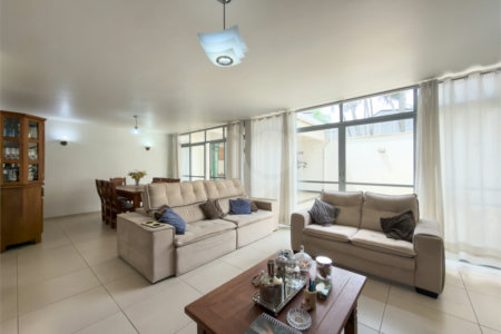 Casa de Vila à venda com 3 quartos, sendo 1 suíte, em Indianópolis, São Paulo, SP