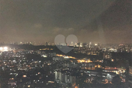 Apartamento à venda com 3 quartos, sendo 1 suíte,  em Jardim Parque Morumbi, São Paulo, SP