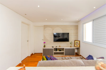 Apartamento à venda com 3 quartos, sendo 2 suítes,  em Tatuapé, São Paulo, SP