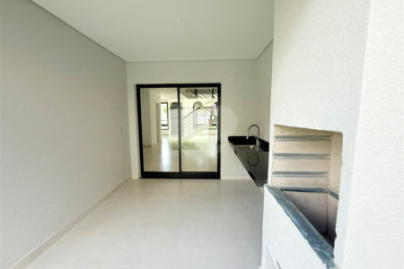 Casa à venda com 3 suítes no condomínio Mont Blanc Village, Vinhedo - SP