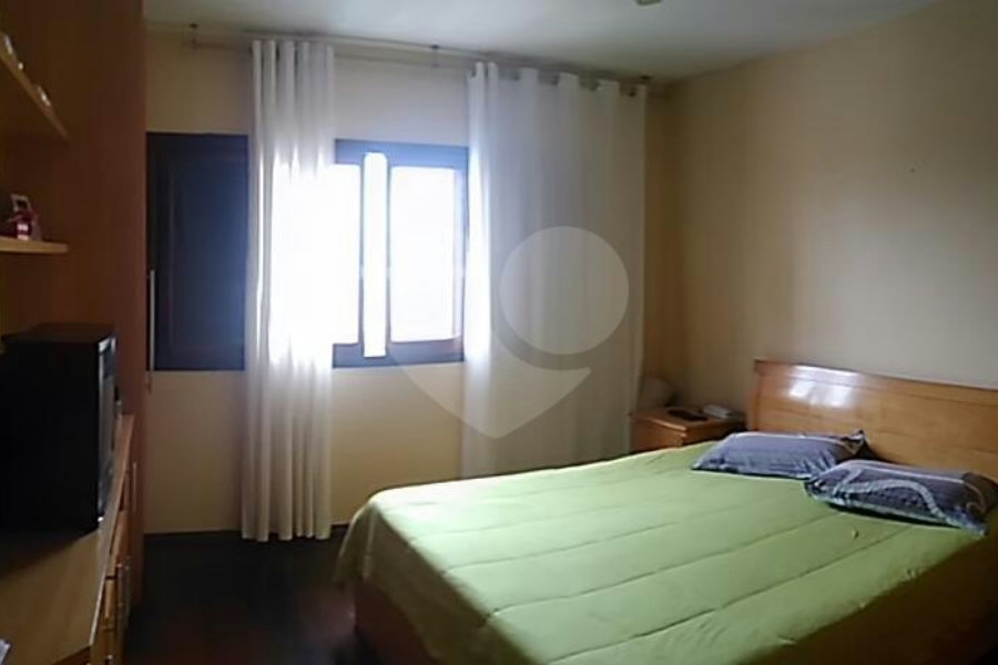 Sobrado à venda com 3 quartos, sendo 1 suíte,  em Vila Guilherme, São Paulo, SP