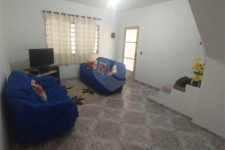 Sobrado à venda com 4 quartos em Jardim Alvinópolis II, Atibaia, SP