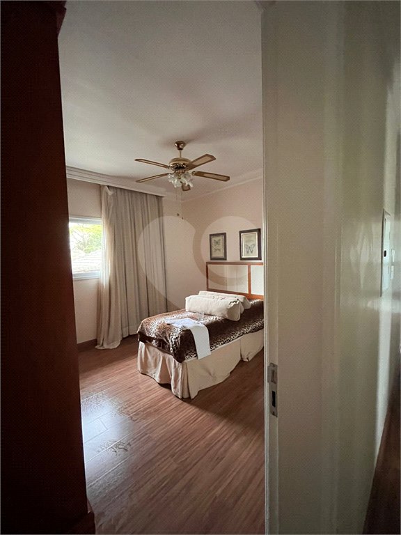 Casa à venda com 5 quartos, sendo 4 suítes,  no condomínio Terras de Santa Clara, Jacareí - SP